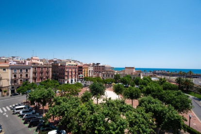 Port Plaza Apartments, nou establiment obert a la plaça dels Carros de Tarragona
