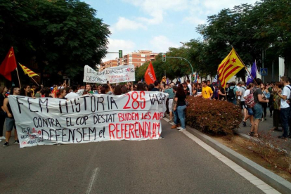 Manifestació d'estudiants a Tarragona en defensa de l'1-O