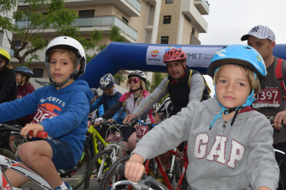 Imatges de la sortida de la 27ª Bicicletada Popular de Tarragona.