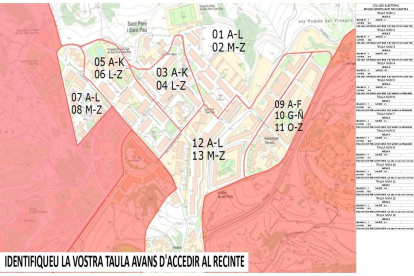 Panells informatius per facilitar als electors reconèixer la taula que li toca votar als diferents punts electorals repartits per tota Tarragona