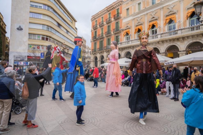 Imatges de la Trobada de gegants de la Plaça del Prim de Reus del diumenge 6 de març de 2022