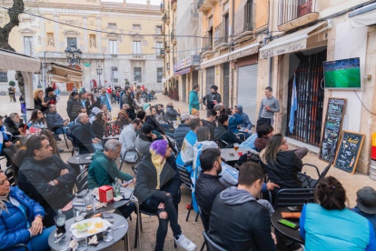 La selecció Argentina va guanyar el Mundial de Qatar i els argentins a Tarragona ho van celebrar amb una gran festa.