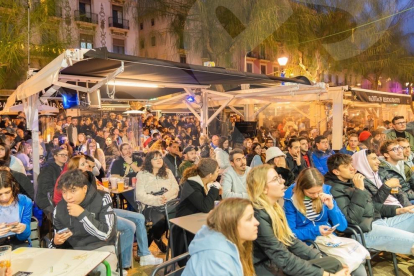 La selecció Argentina va guanyar el Mundial de Qatar i els argentins a Tarragona ho van celebrar amb una gran festa.