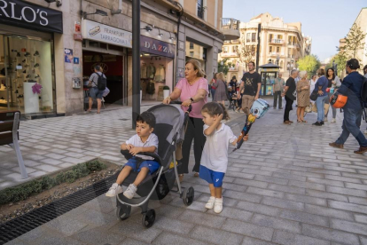 Inauguración calle Canyelles