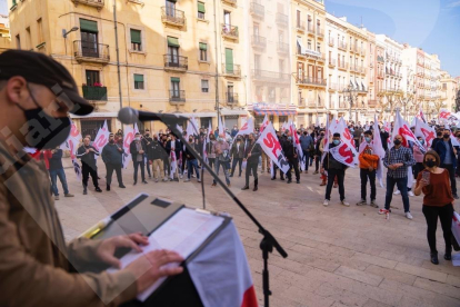 Manifestación de los trabajadores de la petroquímica en Tarragona (I)