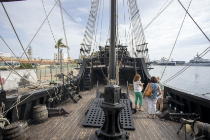 El Nao Victòria és una rèplica del primer vaixell que va fer la volta al món.