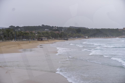 Les platges de la ciutat de Tarragona desapareixen a causa del temporal Filomena del gener de 2021