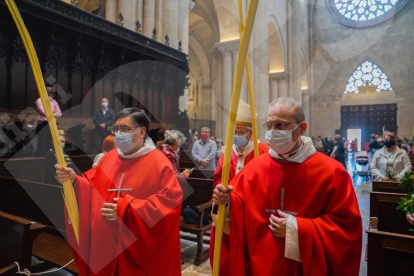 Benedicció de Rams dins de la Catedral amb públic restringit degut a les restriccions marcades per la pandèmia.
