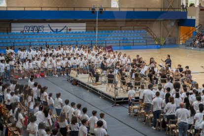 Encuentro de 17 centros escolares de Reus al pabellón Olímpico para el canto conjunto del Fem Coral 2022.
