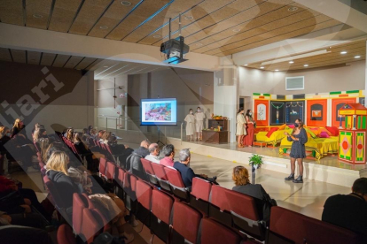 Els alumnes del Vidal i Barraquer han presentat el seu nou projecte de recreació històrica, el 'Convivium', que presenta els costums romans durant un sopar en una casa benestant.