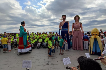 Se celebró la presentación del 32.º programa 'Festa per a tothom' en el Balcón del Mediterráneo