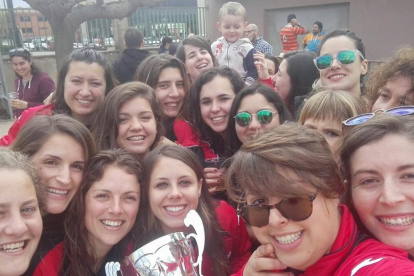 El Santanovareus guanya la Copa Catalana Femenina de Segona