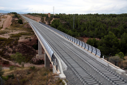 Viaducto del Corredor del Mediterráneo en Hospitalet de l'Infant.