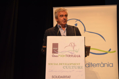 Carles Francino pide pluralismo e independencia en los medios de comunicación durante los Premis Ones Mediterrània
