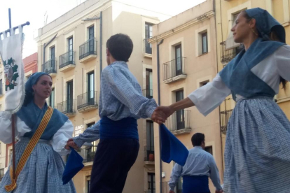 Tarragona se mueve al ritmo del 26º Festival de danzas tradicionales