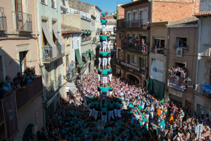 3de9 folrat dels Castellers de Vilafranca a la Diada del Quadre de Santa Rosalia.