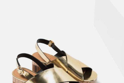 Les cremades d'unes sandàlies de Zara es fan virals