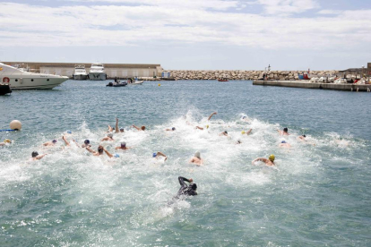 Els nedadors tenen cita a Torredembarra amb la Travessia Nedant