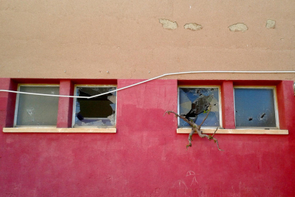 Investigan los destrozos provocados por actos vandálicos en la escuela Pau Casals