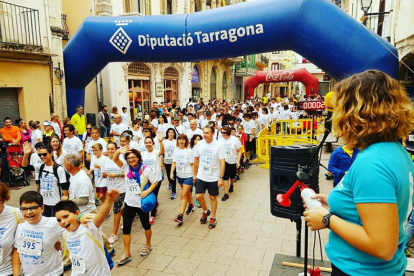 Más de 500 personas participan en la primera Carrera contra el cáncer de l'Arboç
