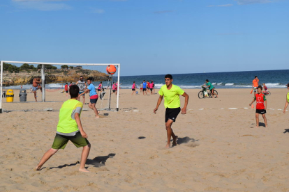 Esport i platja s'uneixen a l'Arrabassada
