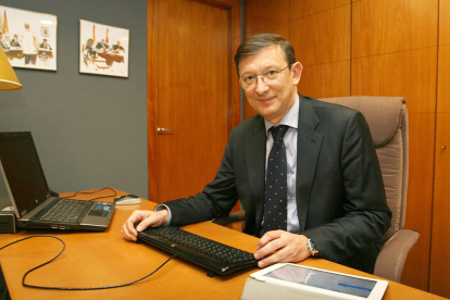 El expresidente del Consejo de la Abogacía Catalana, el reusense Pere Lluís Huguet Tous, es uno de los firmantes del manifiesto.
