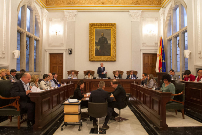 Un moment del Ple Municipal celebrat ahir a l'Ajuntament de Reus.