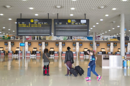 Una imatge d'arxiu de l'interior de la terminal de l'Aeroport de Reus.