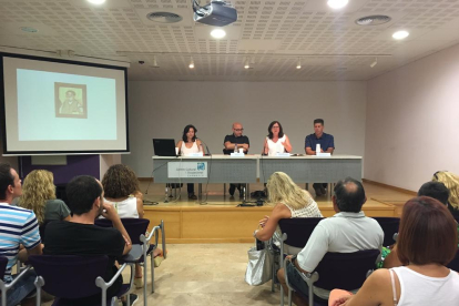 La presentació va anar a càrrec dels seus autors, Martí Estrada i Laia Ferraté