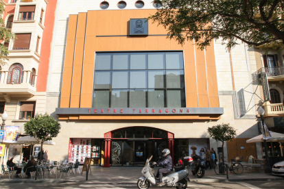 Imagen de archivo de la fachada del Teatro Tarragona.