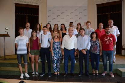 Reconocimiento a los atletas del Club Gimnàstic de Tarragona