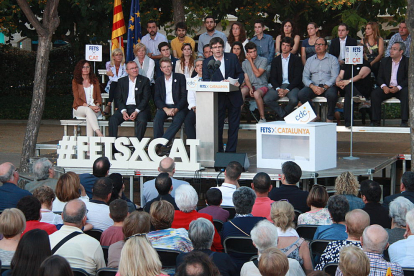 Puigdemont durante el acto electoral en Cambrils