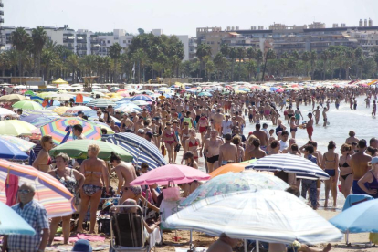 Un 40% dels turistes de la Costa Daurada no visiten l'interior perquè 'han vingut a la platja'