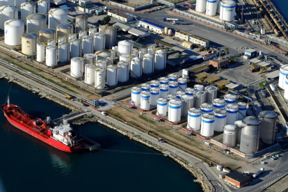 El Port de Tarragona es consolida com a líder al Mediterrani en productes químics