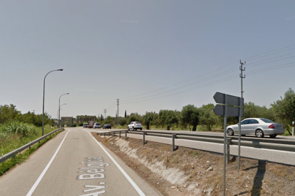 L'accident entre el turisme i el ciclista ha tingut lloc a l'altura de Roda de Berà.