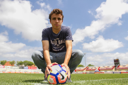 Haro, después de uno de los últimos entrenamientos, en el terreno de juego del Estadi.