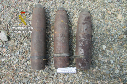 Els projectils trobats a la urbanització de Boscos.