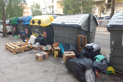 Estat dels contenidors en una imatge d'aquest diumenge.