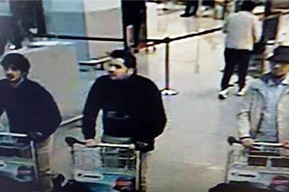 Identifiquen dos germans entre els kamikazes de l'atemptat a l'aeroport