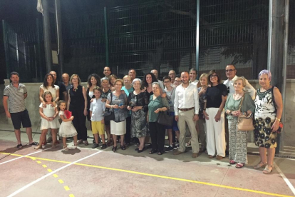 Fotografía de familia de la fiesta, que tuvo lugar el viernes pasado en Garcia.