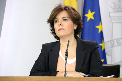 La vicepresidenta del gobierno español, Soraya Sáenz de Santamaría, durante la rueda de prensa posterior al Consejo de Ministros.