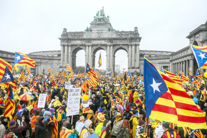 Imatge dels manifestants concentrats al parc del Cinquantenari de Brussel·les.