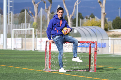El arquero del CF Reus Edgar Badia desea «sumar los 50 puntos como antes mejor» y «poder disfrutar».
