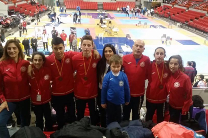 Los tawekwondistes del Gimnasio Olímpico que participaron al III Open de Aragón.