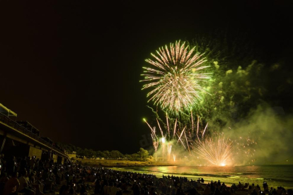 Segundo día del Concurso Internacional de Castillos de Fuegos Artificiales de Tarragona