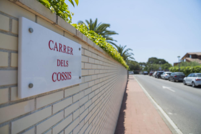 La calle Cossis da nombre a todo el sector que se enfrenta ahora al Ayuntamiento.