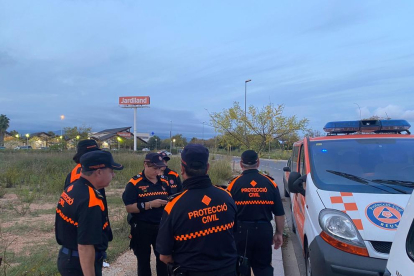 Imatge de la Protecció Civil de Reus fent d'observadors al simulacre Plaseqta.