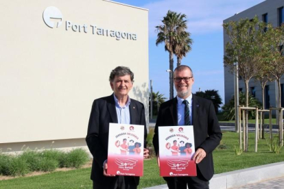 El presidente del Nàstic, Josep Maria Andreu, con el presidente del Puerto de Tarragona, Josep Maria Cruset.