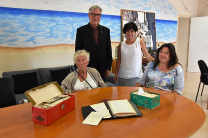 La viuda y la hija de Guasch fueron las encargadas de formalizar la donación.