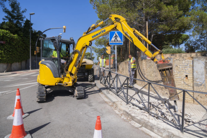 Les actuacions de remodelació de la via s'allargaran fins a l'agost.